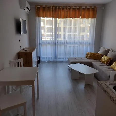 U-Dacha Summer Apartments Destination Bulgaria 2000 * Napospart
