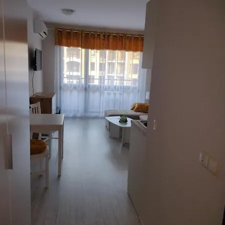 Apartman U-Dacha Summer Apartments Destination Bulgaria 2000
